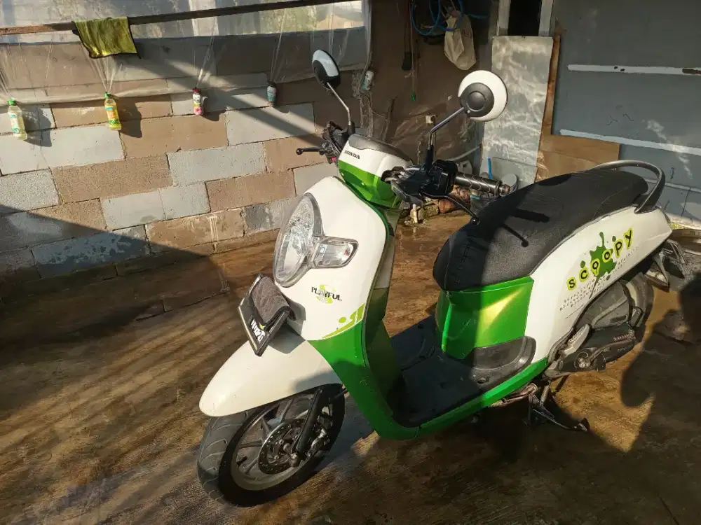 Dijual Honda Scoopy Donat tahun 2017 SS lengkap