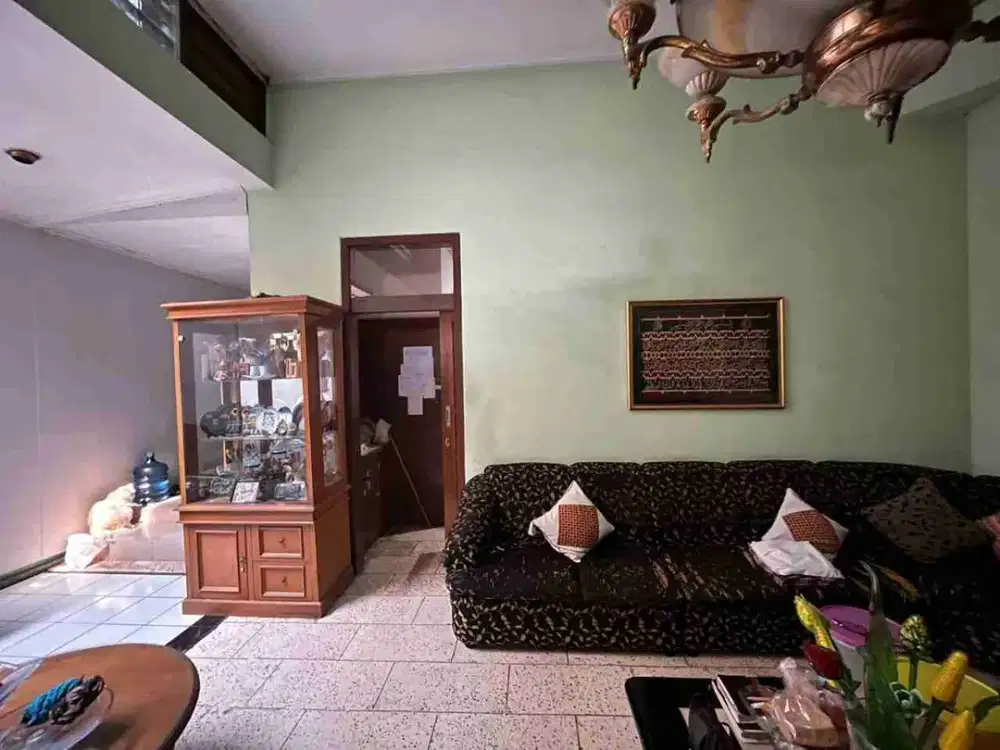 DIJUAL TEMPAT USAHA& RUMAH