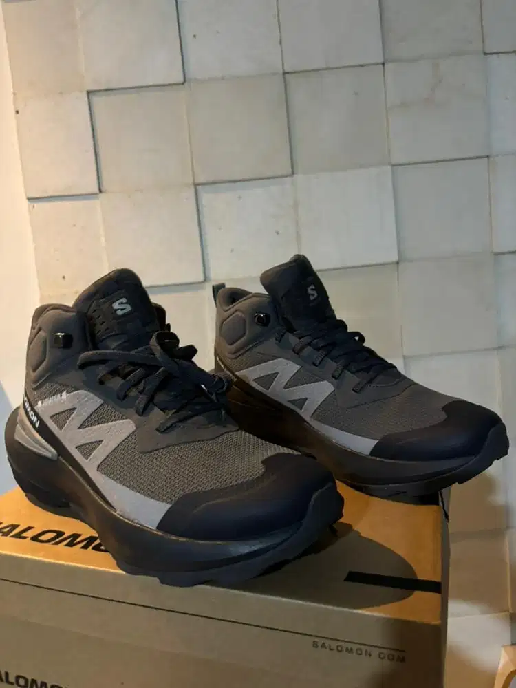 Salomon Elixir Active MID GTX size 42.