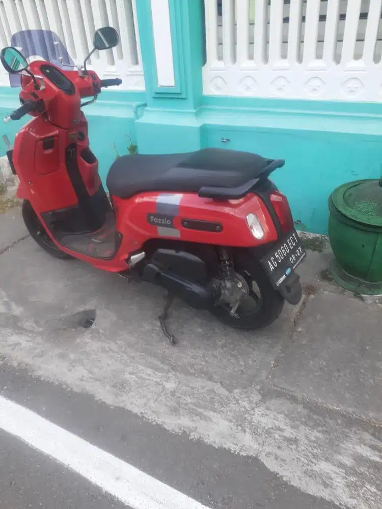 Di jual yamaha fazzio merah 2022 mulus dan sangat terawat