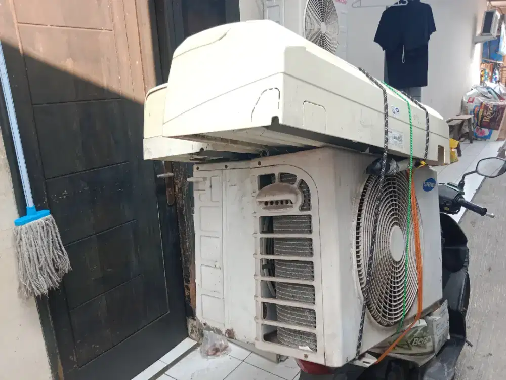 Terima ac bekas rusak