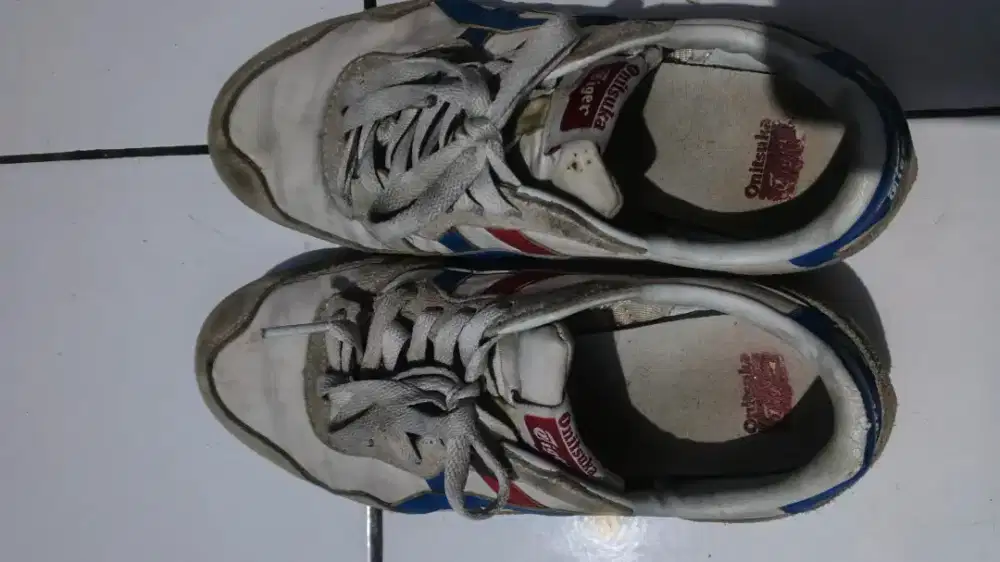 sepatu onitsuka uk 38