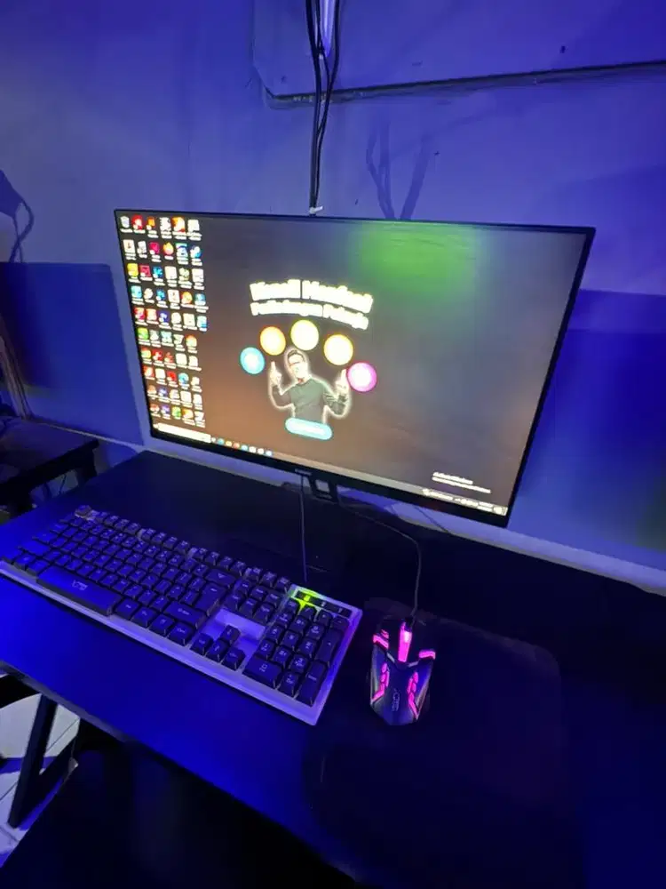 Pc gaming fuslet monitor