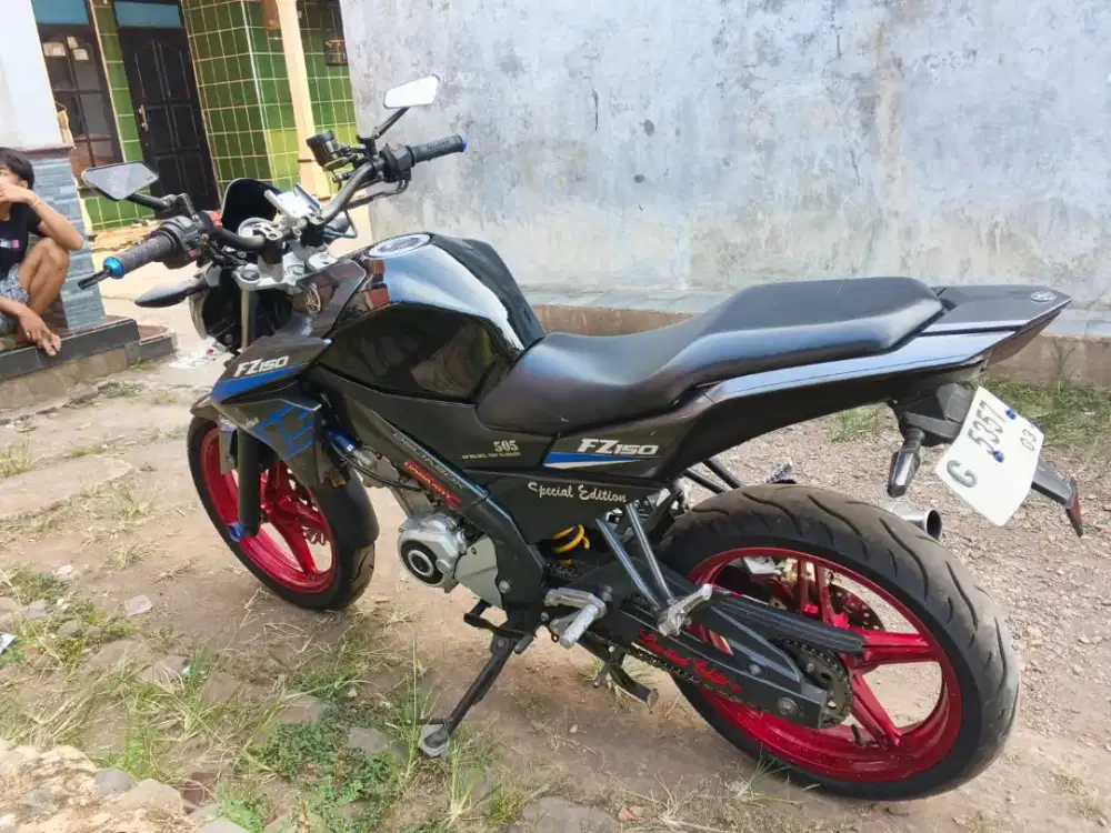 Vixion/ Yamaha / Touring / Sport / Racing / TT Nmax - Aerox old