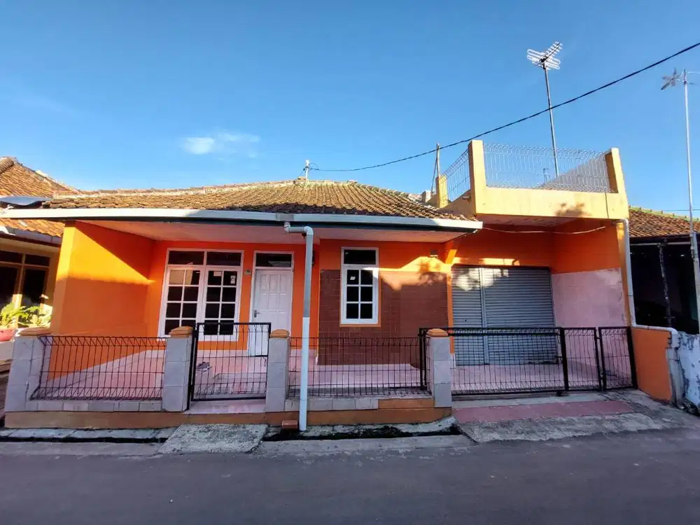 Dijual Rumah (lokasi strategis)