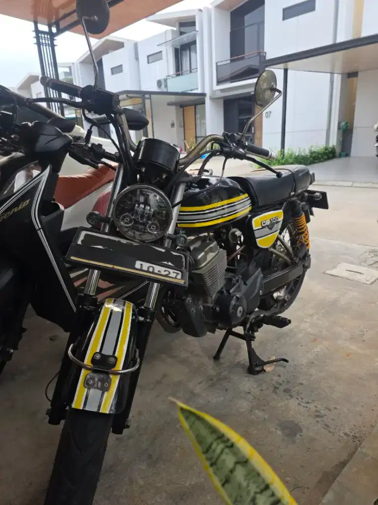 Mega pro mono shock custom CB 100