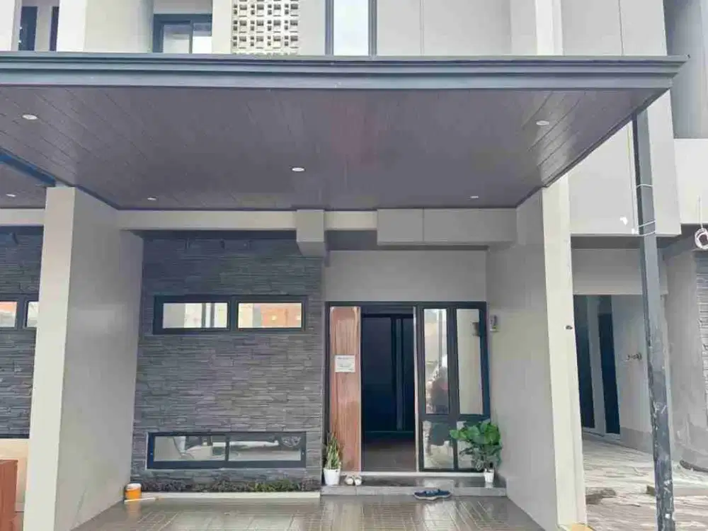 Rumah 3 Lantai + Rooftop Jagakarsa Semi Furnished
