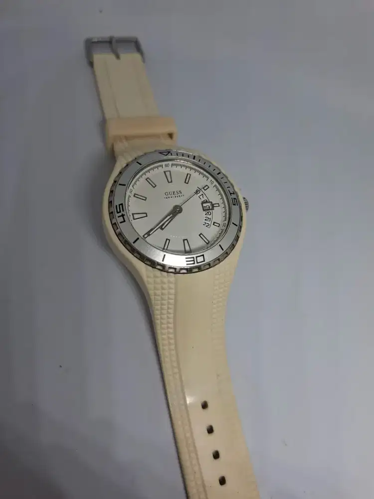 jam tangan Guess W95143G