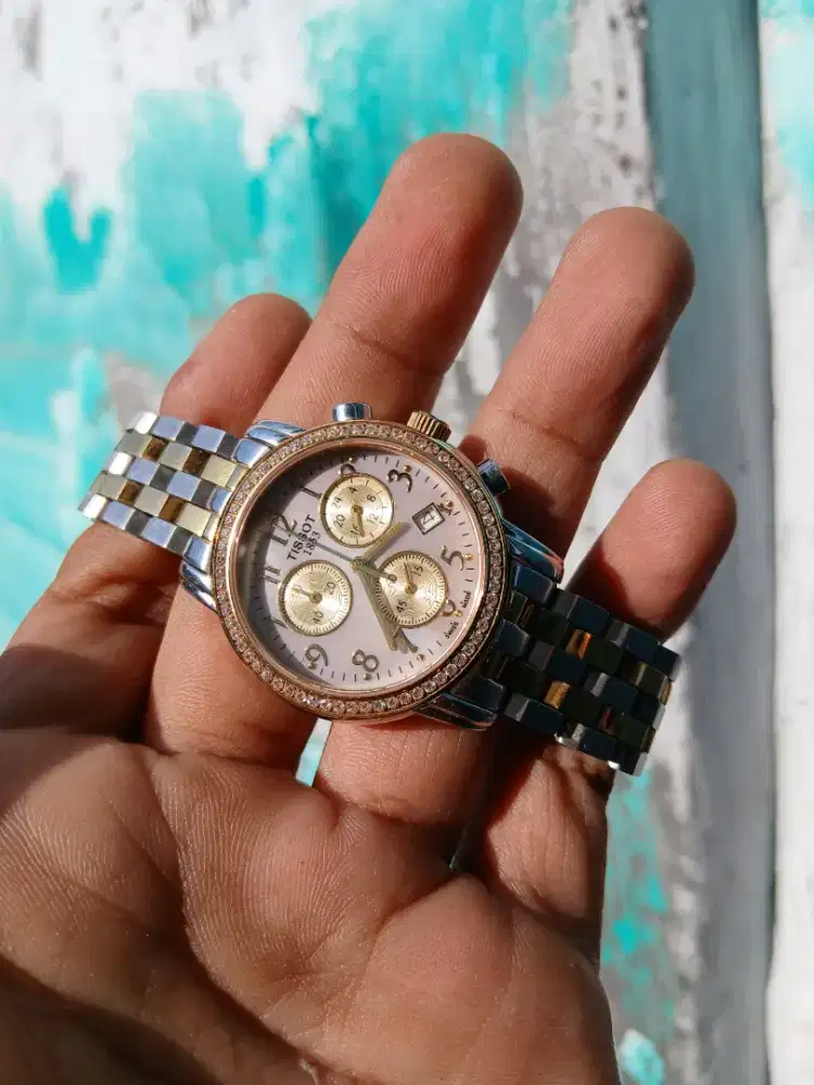 Di jual jam tangan