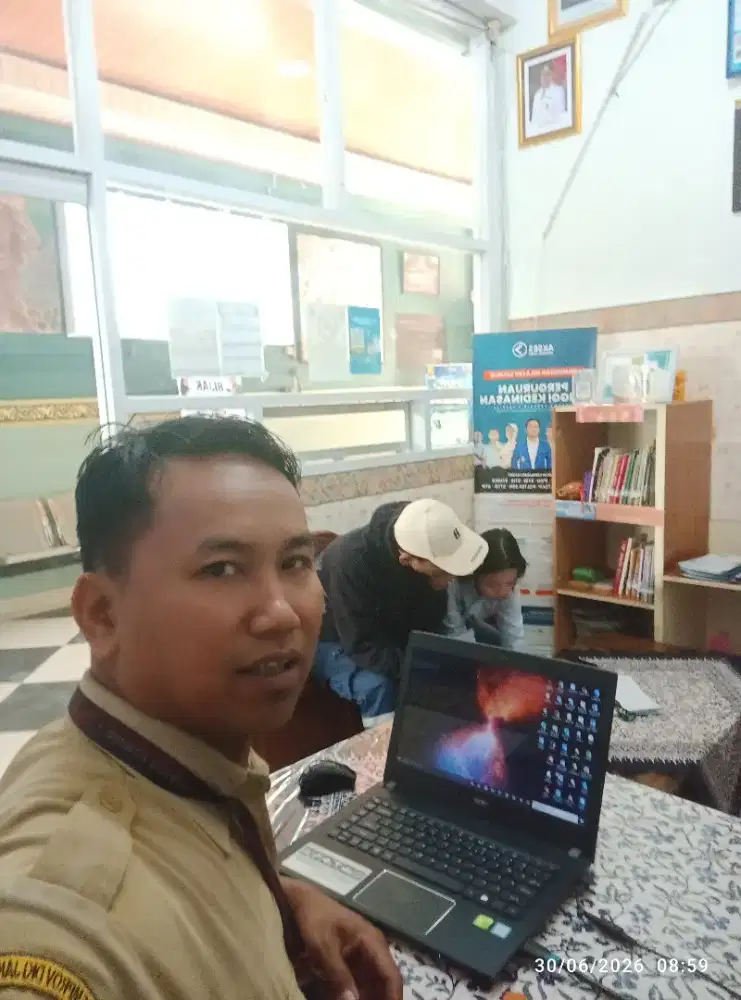 Kerja Sama Menjaga Rumah