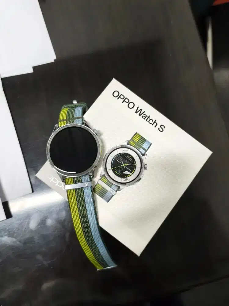 Jam tangan OPPO Watch S