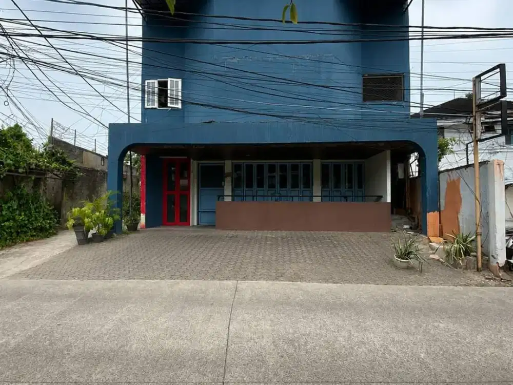 Disewakan Ruang Usaha 3 Lantai di Kemang Selatan – Lokasi Premium & Strategis