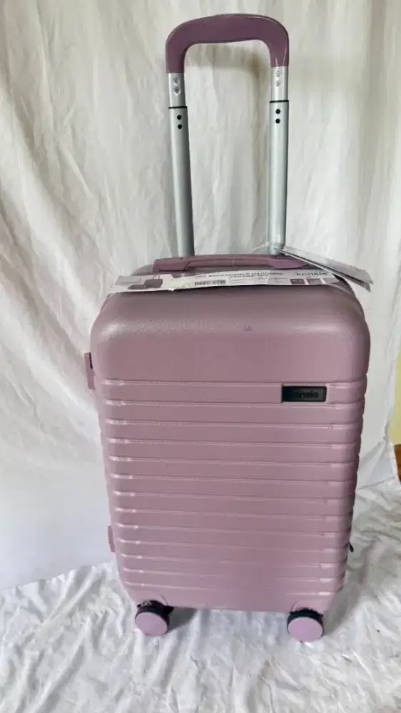 PROMO KOPER New Kensie Expandable
Cabin Size 20

Free Ongkir JKT