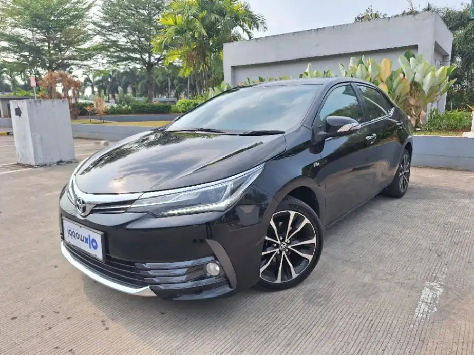 LOW DP Toyota Corolla Altis 1.8 V Bensin-AT 2017 WAB