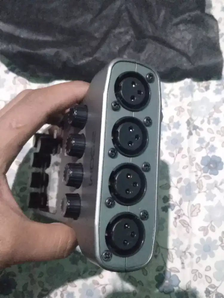 Jual cepat zoom podtrak p4 masih mulus
