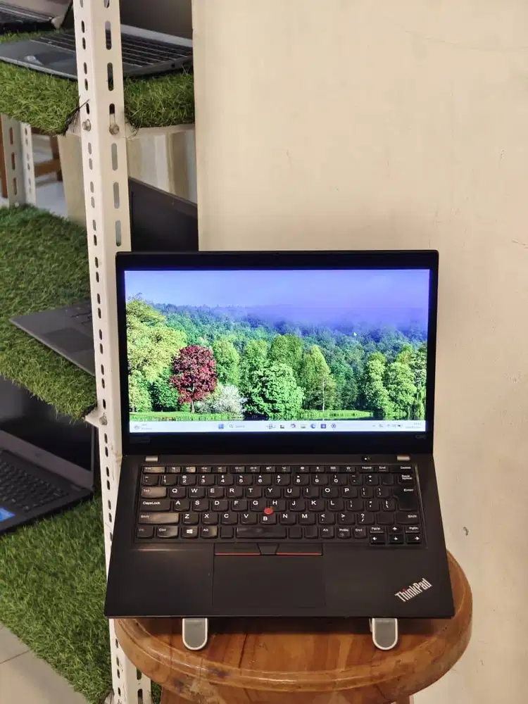 Lenovo ThinkPad X390 Core i5 Gen 8 RAM 8GB SSD 256GB Bergaransi