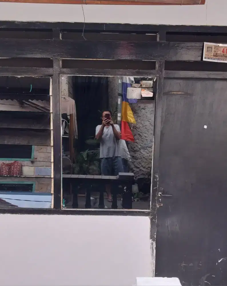Rumah Kontrakan 3 sekat di Karang Tengah Ciledug