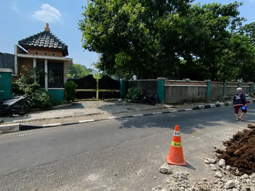 Disewakan Gudang Strategis di Jl. Pemuda Depok – Parkiran Luas, Cocok untuk Ekspedisi, Toko Retail