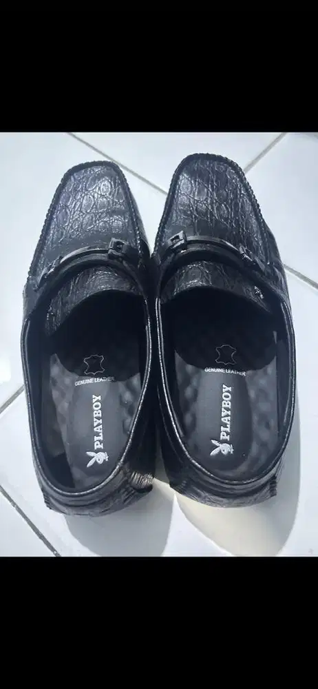 flat shoes playboy