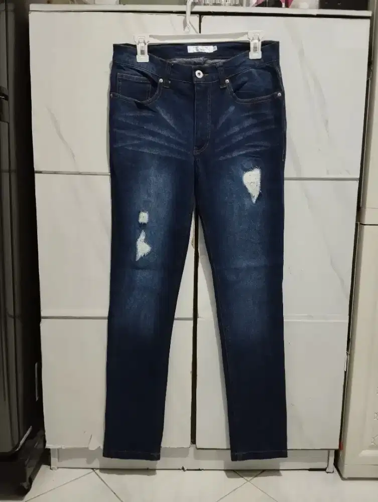 Jeans ripped size 30/31