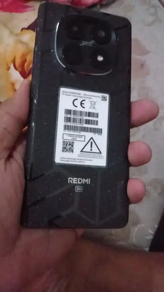 Xiaomi Redmi Note 15 5G 8/256 warna hitam pemakaian belum 1 bulan