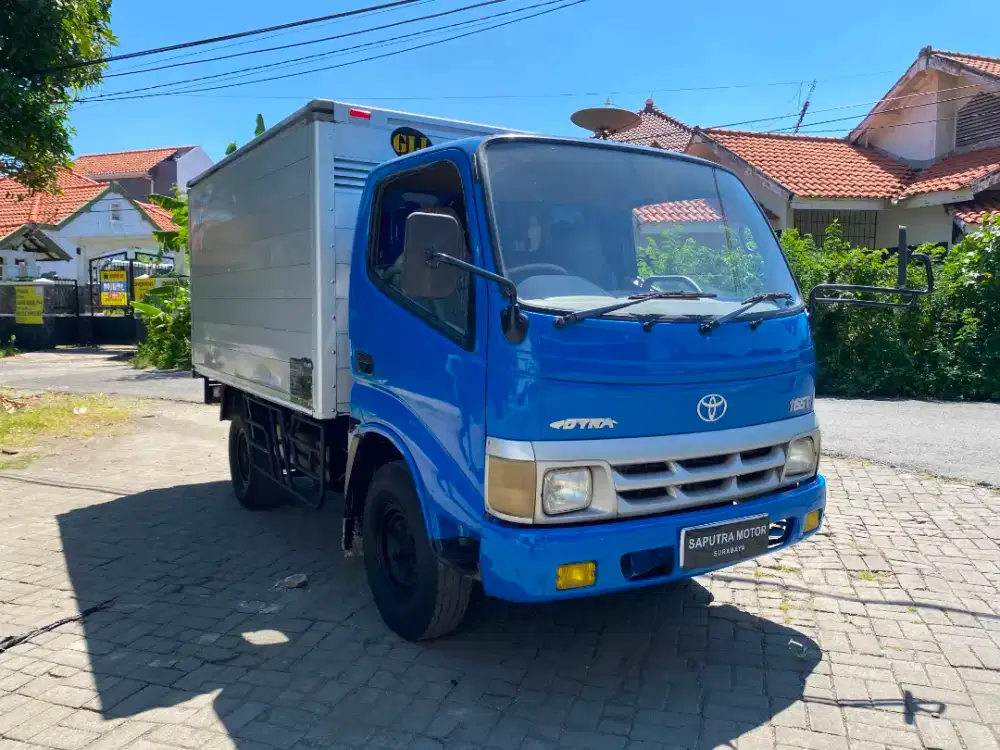 Toyota Dyna 4rd Th2006 Box Antik!!