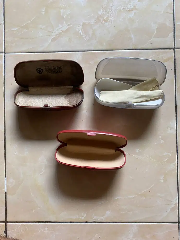 Tempat Kacamata