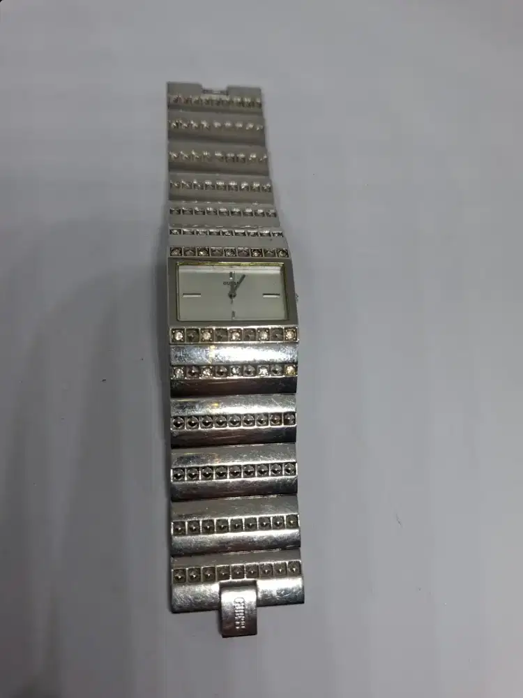 Jam tangan GUESS Mother of pearl Silver Bracelet