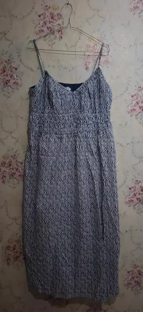 Dres Merk H&M warna navi