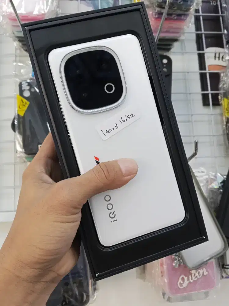 IQOO 13 16/512 GB