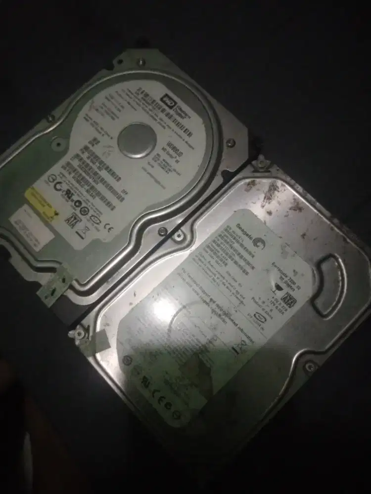 Jual hardisk PC 80gb dua buah