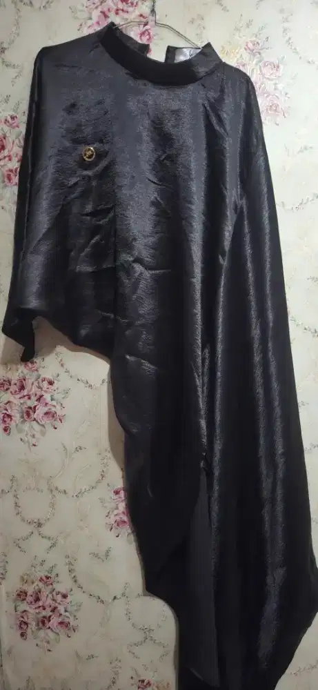 Setelan Muslim Satin