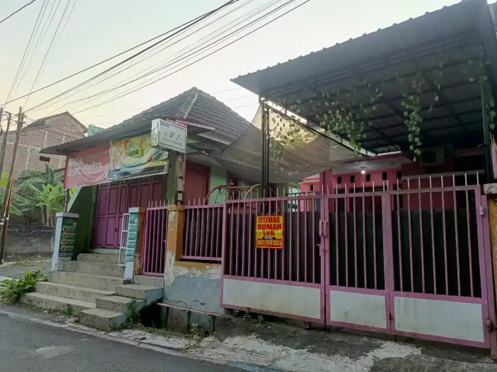 Rumah strategis buat usaha dan tempat tinggal