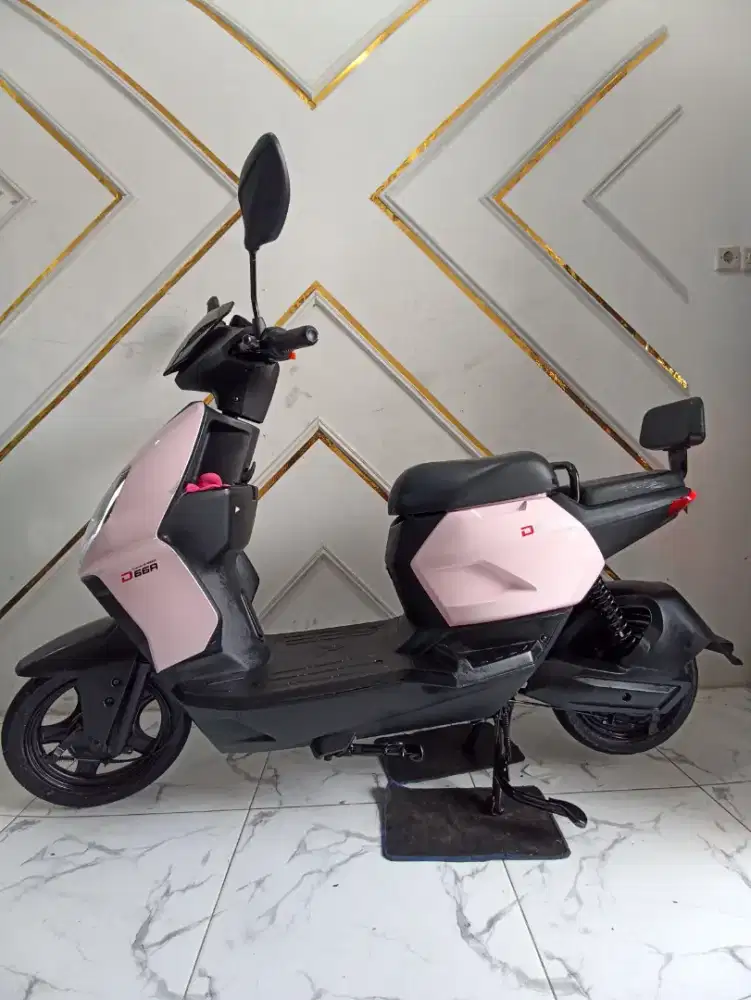 Sepeda listrik Uwinfly d66a