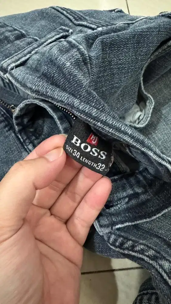 Pre loved celana jeans branded