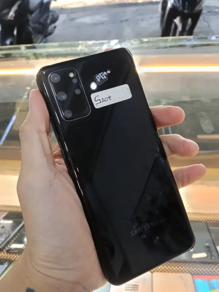 Samsung S20 plus 8/128