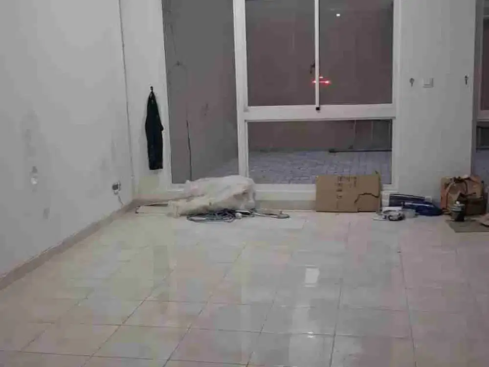 DISEWAKAN RUMAH MEWAH SIAP HUNI DI ALAM SUTERA