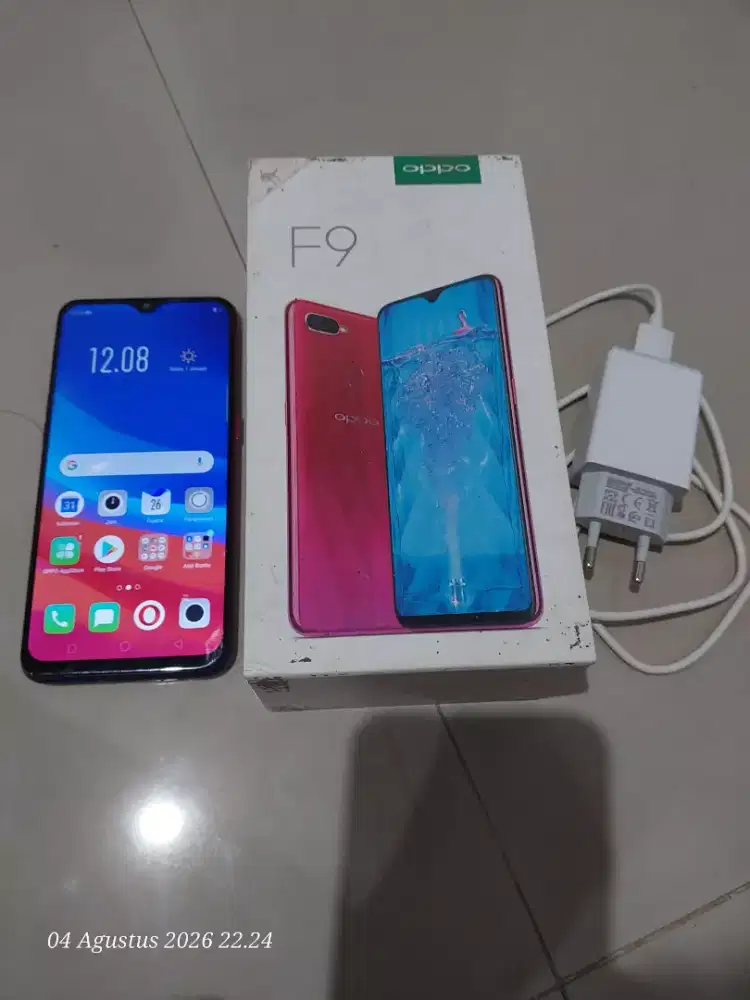 Di jual hp Oppo F9