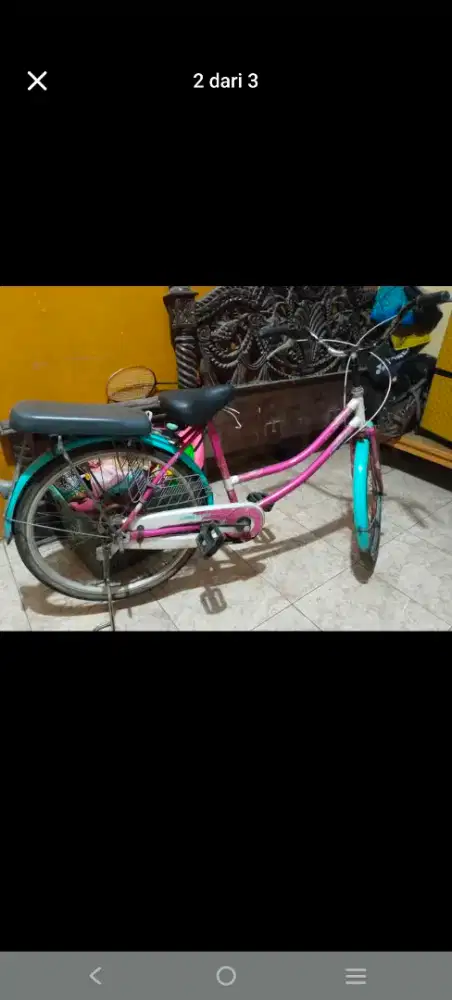 Sepeda ibu keranjang depan