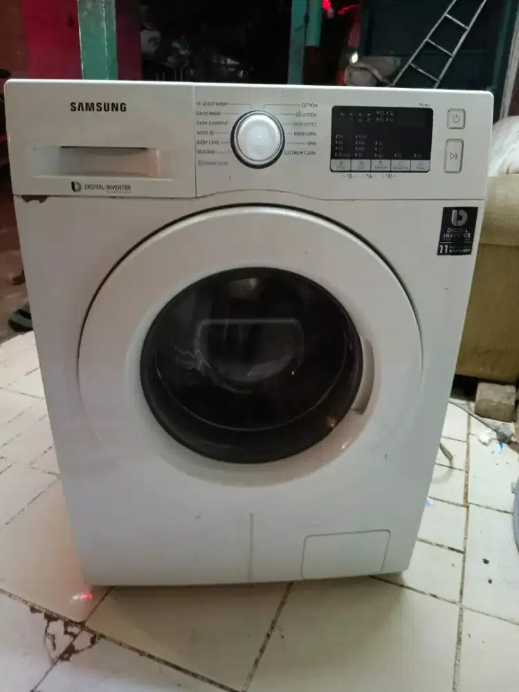 Mesin cuci bekas