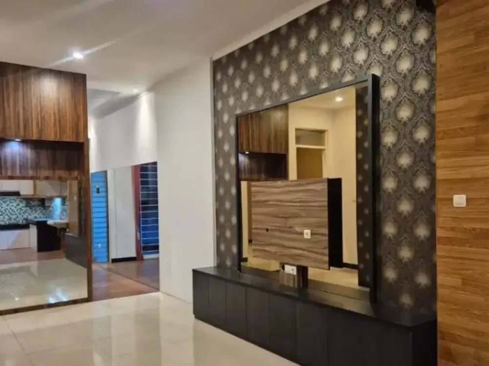 Rumah Cantik Siap Huni di Taman Kopo Indah V