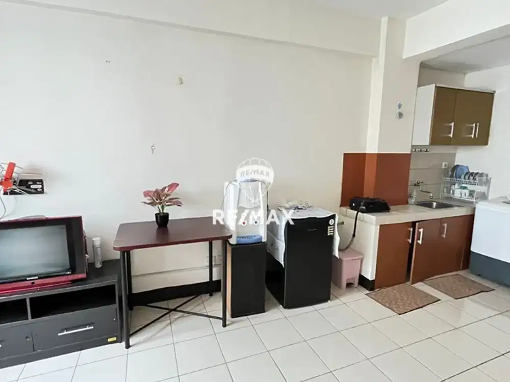 Disewakan 2BR Gading Icon A – View Kolam Renang, Lantai Tinggi, Full Furnish