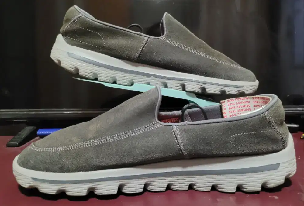 Skecher slipon 43.5 insole 28 cm