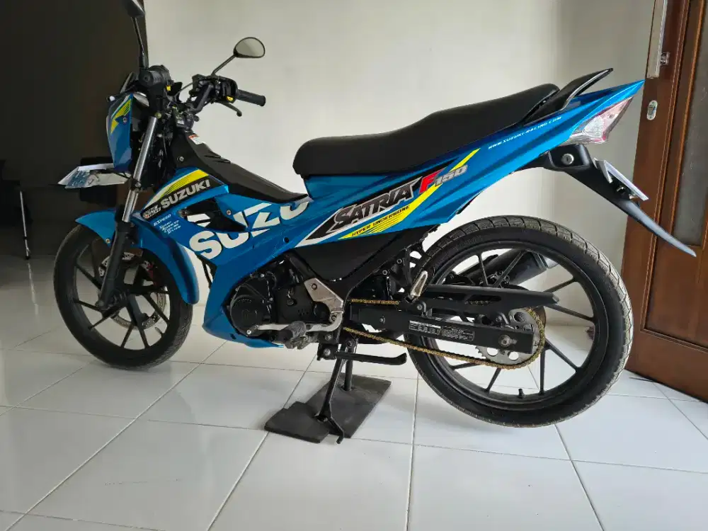 Suzuki satria Fu facelift 2015 moto gp