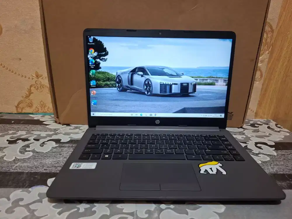 Laptop Hp 245 G8