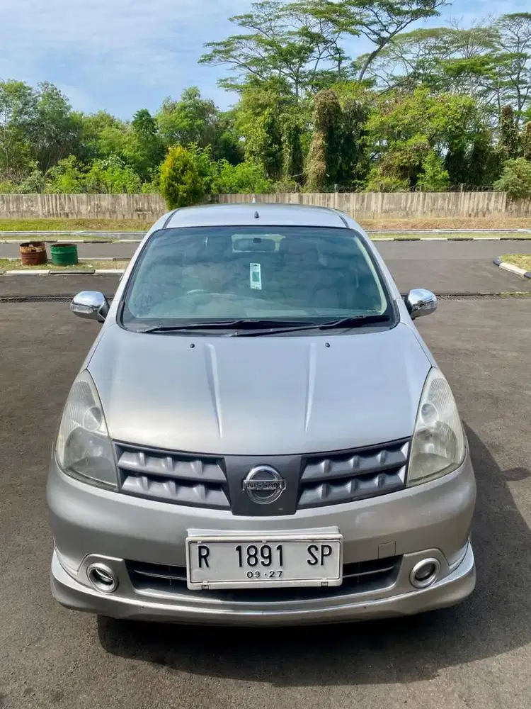Nissan Grand Livina 2008 Silver