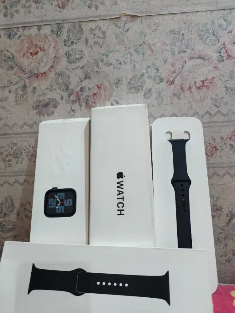 Apple Watch SE 2 44mm iBox BH 97 Fullset Bekas