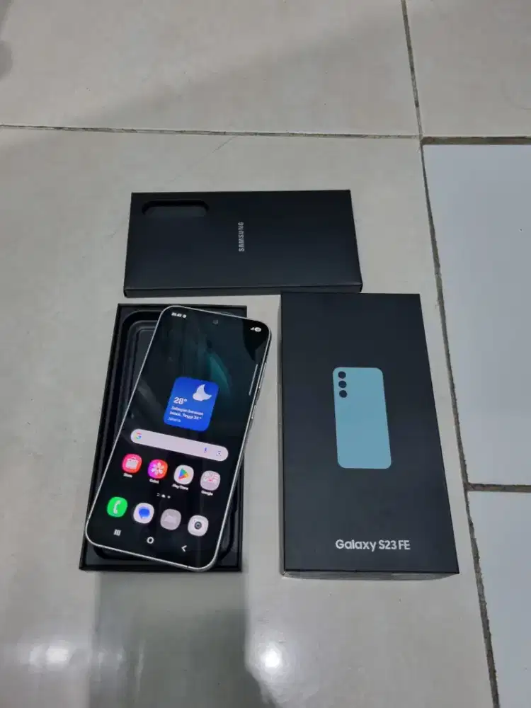 Samsung S23 FE 5G 8/256 Like New