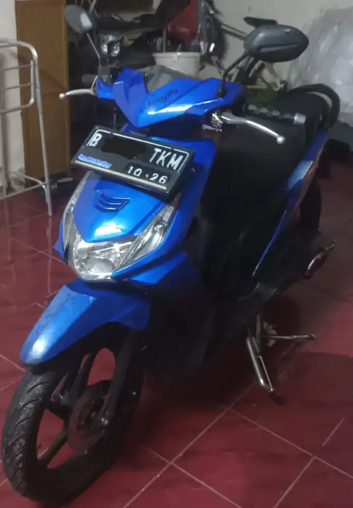 Honda Beat Karbu 110cc warna Biru tahun 2011