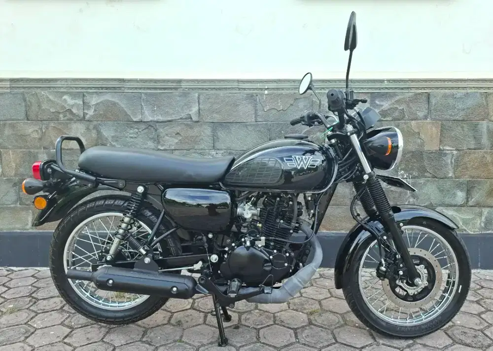 Motor Kawasaki w175l injeksi abs 2025